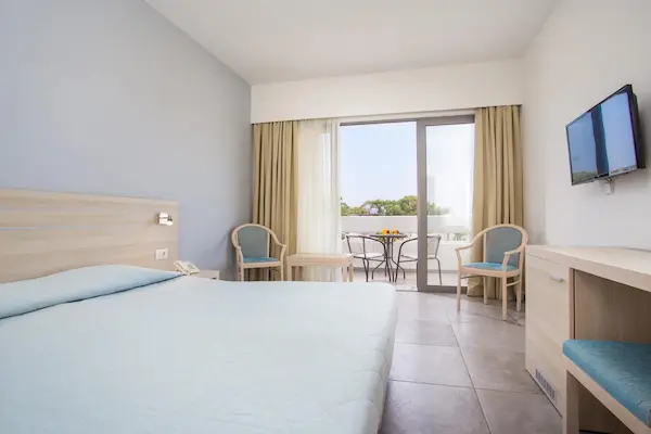 Hotel Niriides, Rhodos, værelse med balkon