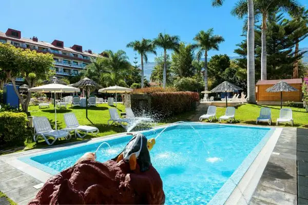 Rejse til Tenerife Masaru, poolområde