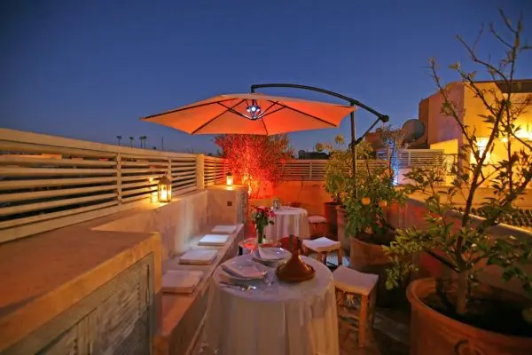 Autentisk rejse til eventyrlige Marrakech Riad et Spa Misria Les Orangers, tagterrasse