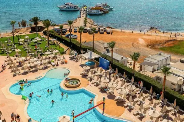 Rejse til Cypern - solrigt middelhavsparadis Rising Star Beach, poolområde