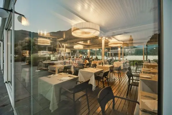 Idyllisk ferie ved Comosøen Seven Park Hotel Lake Como, restaurant