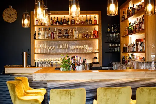 Miniferie i Friedrichstadt, Romantik Hotel Aquarium, bar