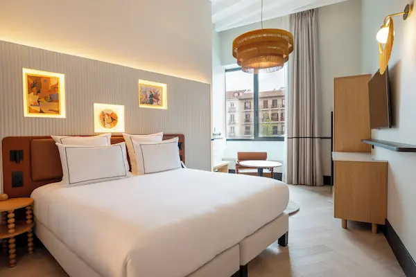 Storbyferie i Madrid Hotelværelse