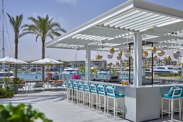 Rejse til Marassi - luksusferie ved Alexandriakysten Udendørs bar - Vida Marina Resort, Marassi