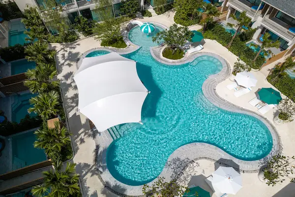 Rejse til Krabi - Thailands tropiske tilflugtssted Poolområde