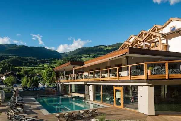 Green Lake Hotel, Tyrol, pool og udsigt