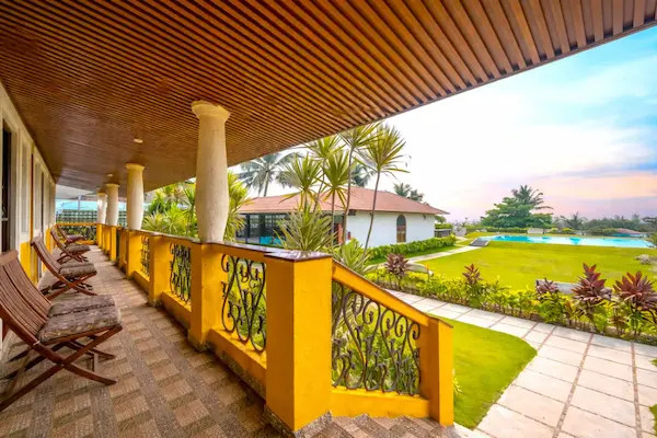 Rejse til Goa - indisk strandparadis Resort Terra Paraiso, Rejse til Goa, pool og terrasse